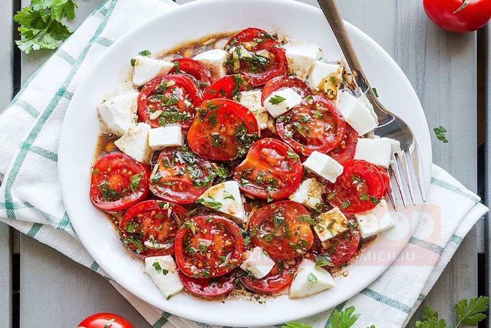 Salata de rosii cu telemea